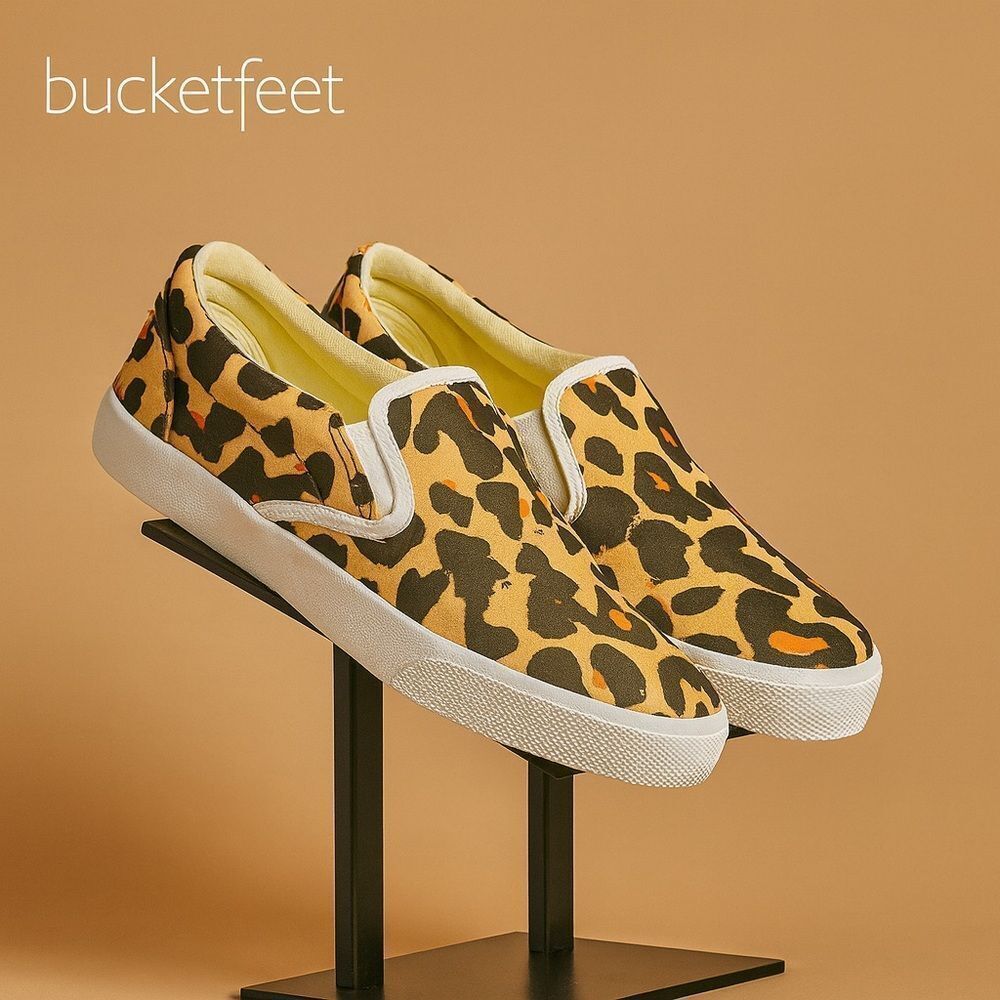 Bucketfeet Leopard Animal Print Slip-On Women’s Sneakers 7.5 7.5W